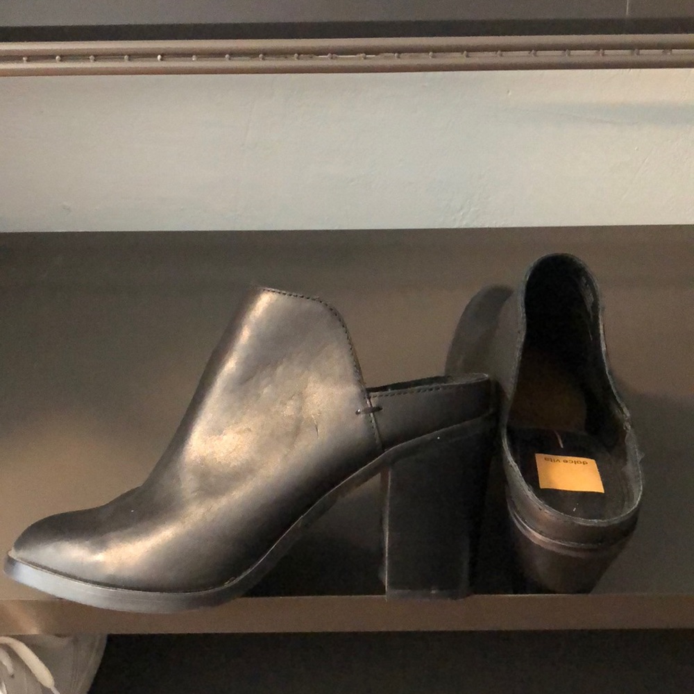 Dolce Vita slip-on booties